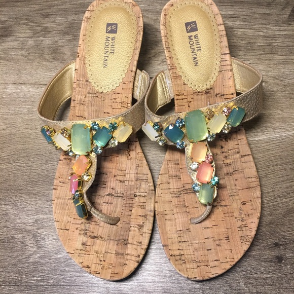 ☀️White Mountain Jeweled Leather Wedge Sandals 10 - Picture 4 of 8